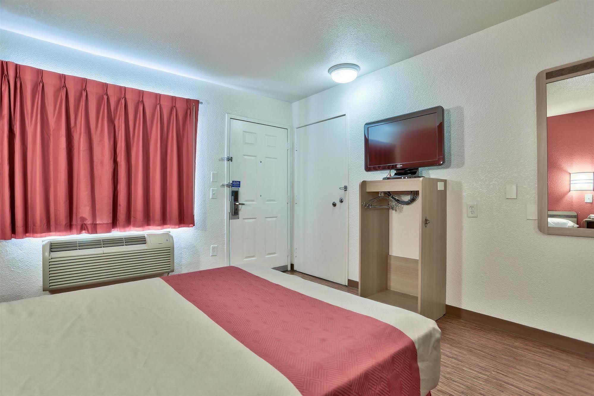 Motel 6-Flagstaff, Az - West - Woodland Village Bagian luar foto