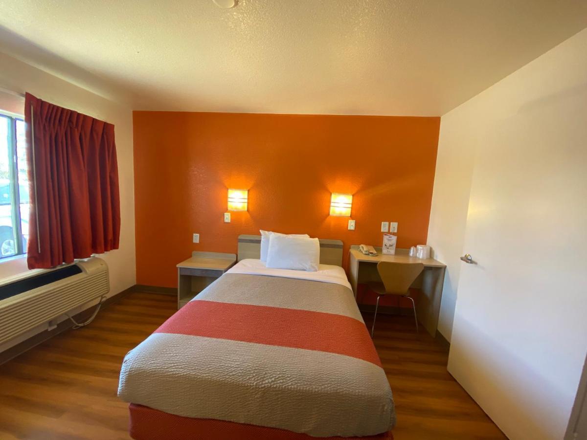 Motel 6-Flagstaff, Az - West - Woodland Village Bagian luar foto