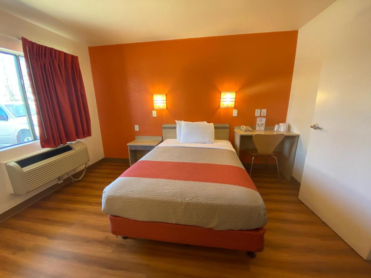 Motel 6-Flagstaff, Az - West - Woodland Village Bagian luar foto